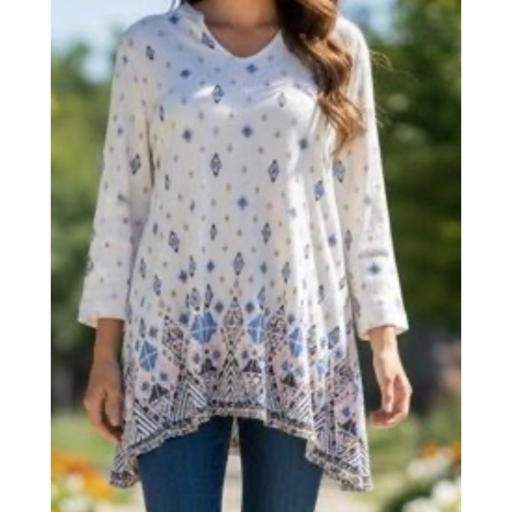 Bit & Bridle Tunic 1X Ivory‎ Blue Geometric Diamond Crinkle Gauze Split Neck Top